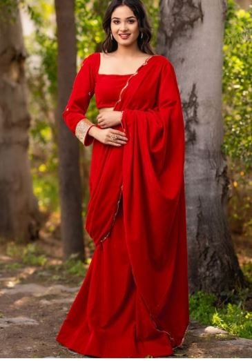 Fancy Saree Collection : स्टाइलिश और मॉडर्न लुक के लिए पहनें ये खूबसूरत फैंसी साड़ियां