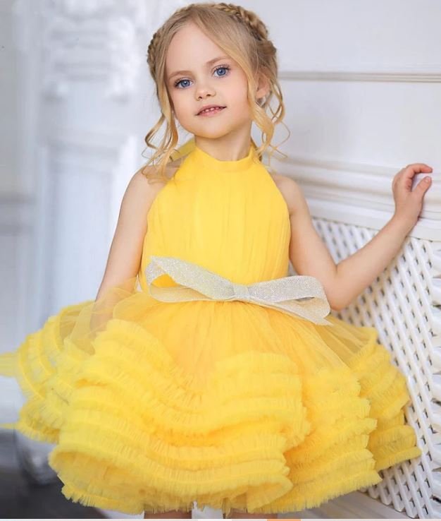 Dress For Baby Girl : अपनी नन्हीं परी के लिए खरीदें प्यारी और खूबसूरत ड्रेस, देखें डिजाइन