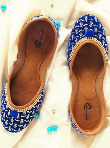 Mojaris For Women : बेहद स्टाइलिश और आरामदायक हैं ये जूतियां, देखें डिजाइन