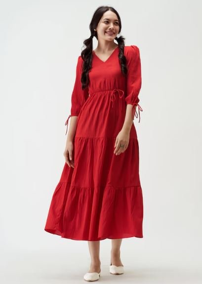 फर्स्ट मीट में पहनें ये खूबसूरत Red Midi Dress, जमेगा शानदार इंप्रेशन